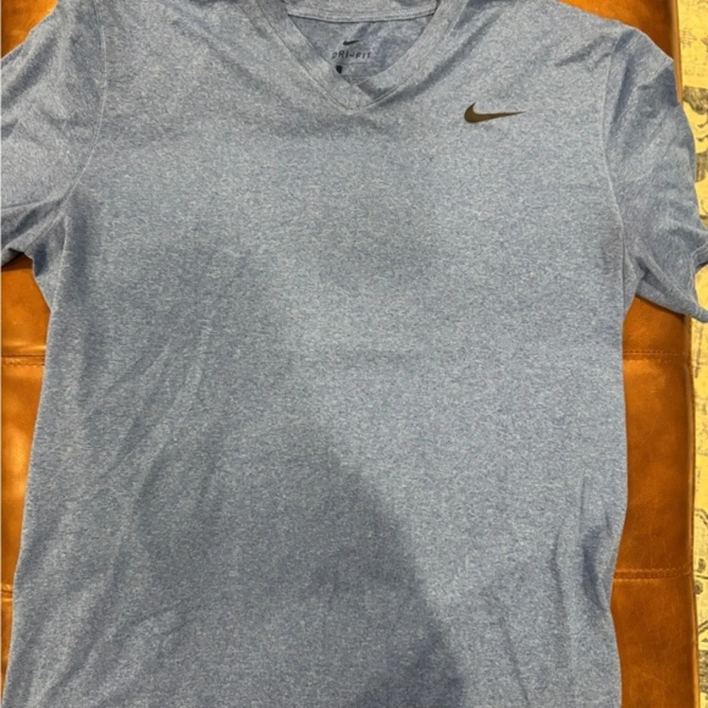 Nike Men's Heathered Blue Short Sleeve Tee